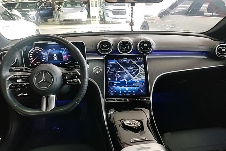 Used Mercedes-Benz C-Class 2024 C 200 L Sport Edition Center Console