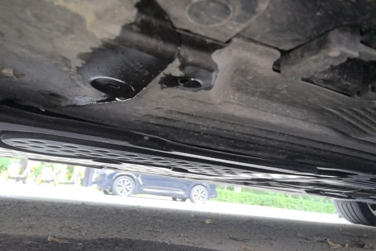 Used Mercedes-Benz C-Class 2024 C 260 L Sport Edition Chassis Front Left
