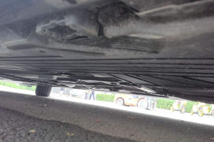 Used Mercedes-Benz C-Class 2024 C 260 L Sport Edition Chassis Rear Left