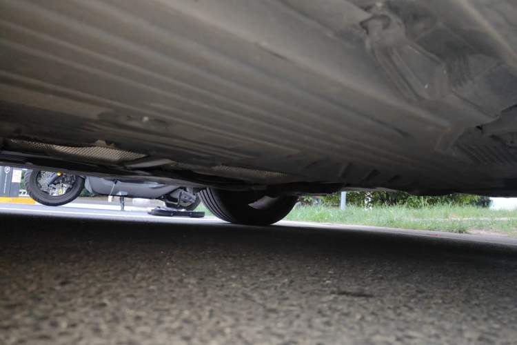 Used Mercedes-Benz C-Class 2024 C 260 L Brilliant Night Sports Edition Chassis Rear Left