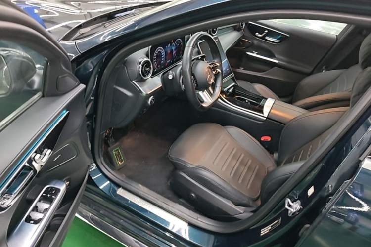 Used Mercedes-Benz C-Class 2024 C 200 L Sport Edition Driver Seat