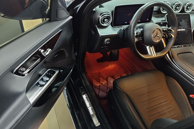 Used Mercedes-Benz C-Class 2024 Restyled C 260 L Sport Edition Driver Seat
