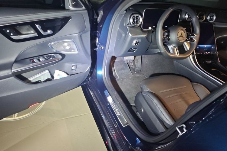 Used Mercedes-Benz C-Class 2024 C 260 L Brilliant Night Sports Edition Driver Seat