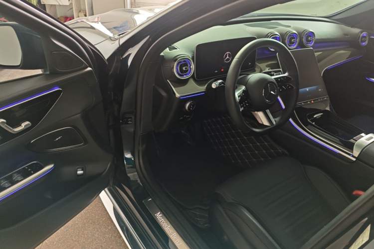 Used Mercedes-Benz C-Class 2024 Restyled C 260 L Sport Edition Driver Seat