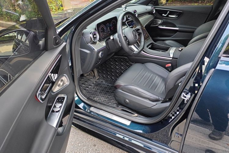 Used Mercedes-Benz C-Class 2024 C 260 L Brilliant Night Sports Edition Driver Seat
