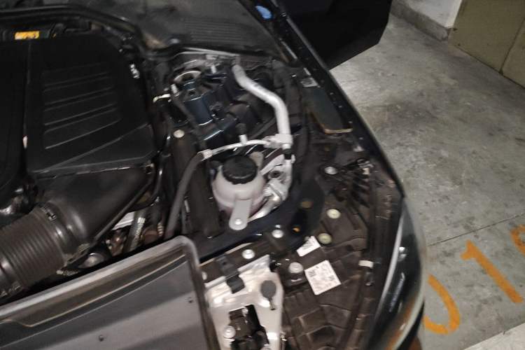 Used Mercedes-Benz C-Class 2024 Restyled C 260 L Sport Edition Engine Bay Left