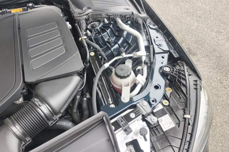 Used Mercedes-Benz C-Class 2024 C 260 L Sport Edition Engine Bay Left