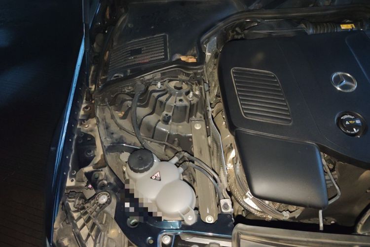Used Mercedes-Benz C-Class 2024 Second Facelift C 260 L Sport Edition Engine Bay Right