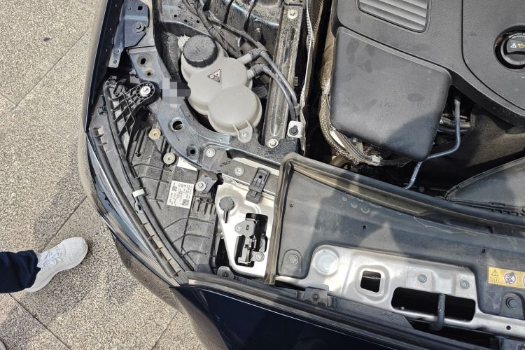 Used Mercedes-Benz C-Class 2024 C 260 L Sport Edition Engine Bay Right