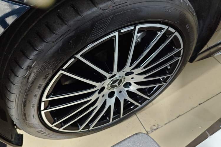Used Mercedes-Benz C-Class 2024 Restyled C 260 L Sport Edition Exterior 4