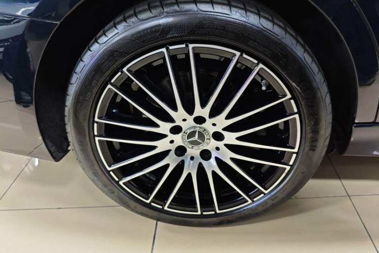 Used Mercedes-Benz C-Class 2024 Restyled C 260 L Sport Edition Exterior 5