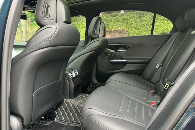 Used Mercedes-Benz C-Class 2024 Restyled C 260 L Sport Edition Exterior 5