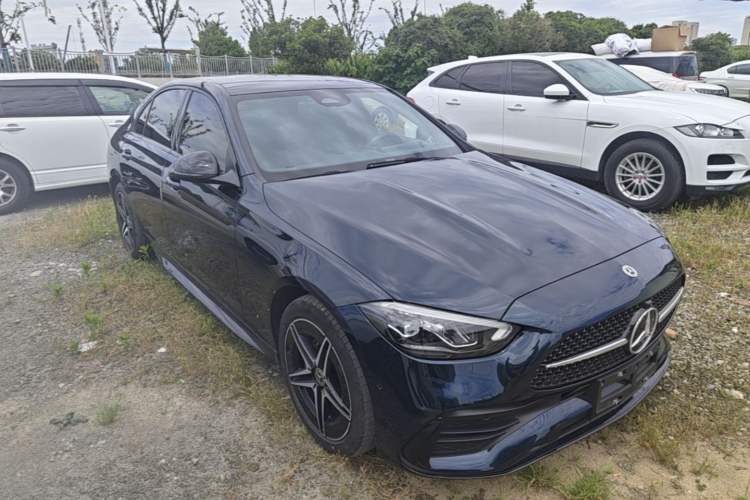Used Mercedes-Benz C-Class 2024 Facelift C 260 L Night Edition Sport Version Front Right 45 Deg