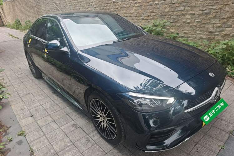 Used Mercedes-Benz C-Class 2024 Restyled C 260 L Sport Edition Front Right 45 Deg