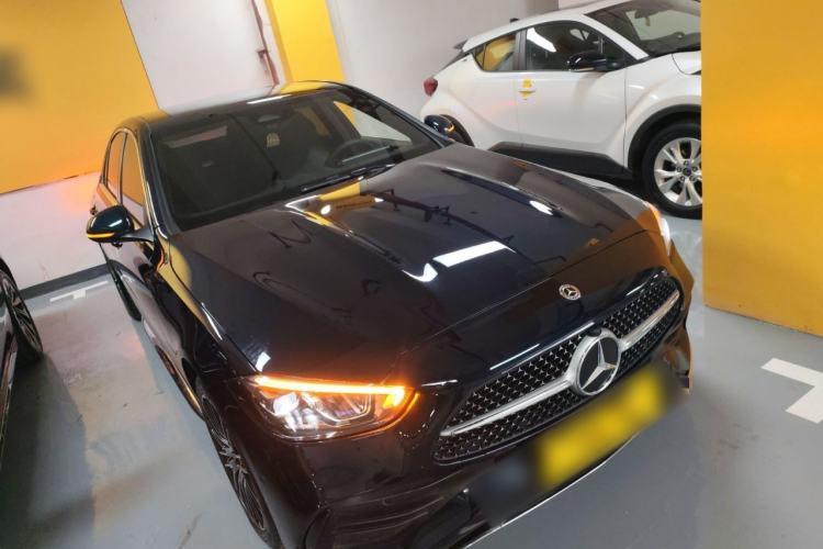 Used Mercedes-Benz C-Class 2024 Restyled C-Class 260 L Sport Edition Front Right 45 Deg