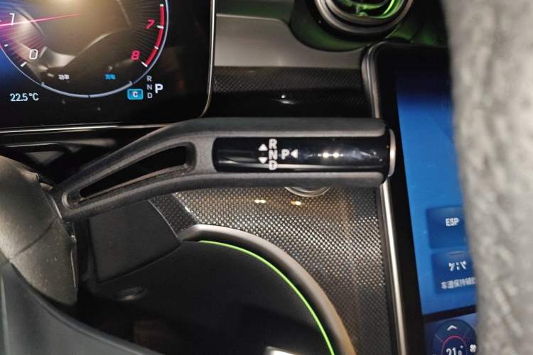 Used Mercedes-Benz C-Class 2024 Restyled C 260 L Sport Edition Gear Lever