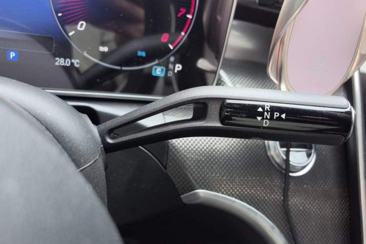 Used Mercedes-Benz C-Class 2024 C 260 L Sport Edition Gear Lever