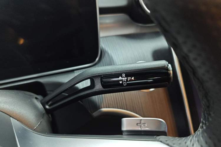 Used Mercedes-Benz C-Class 2024 Restyled C 260 L Sport Edition Gear Lever