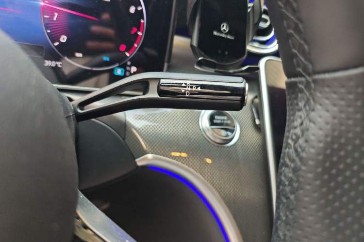 Used Mercedes-Benz C-Class 2024 Second Facelift C 260 L Sport Edition Gear Lever