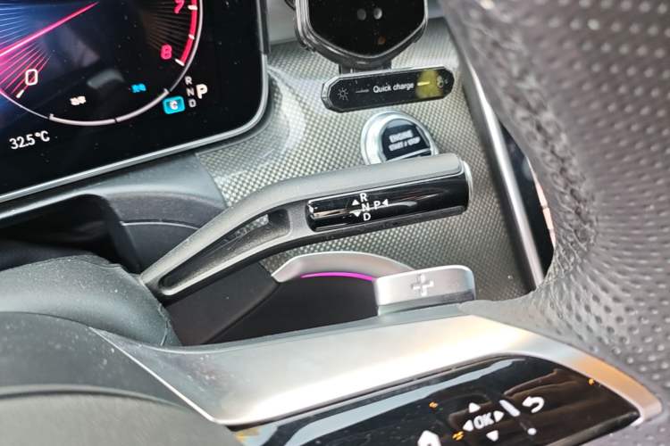 Used Mercedes-Benz C-Class 2024 Second Facelift C 260 L Sport Edition Gear Lever