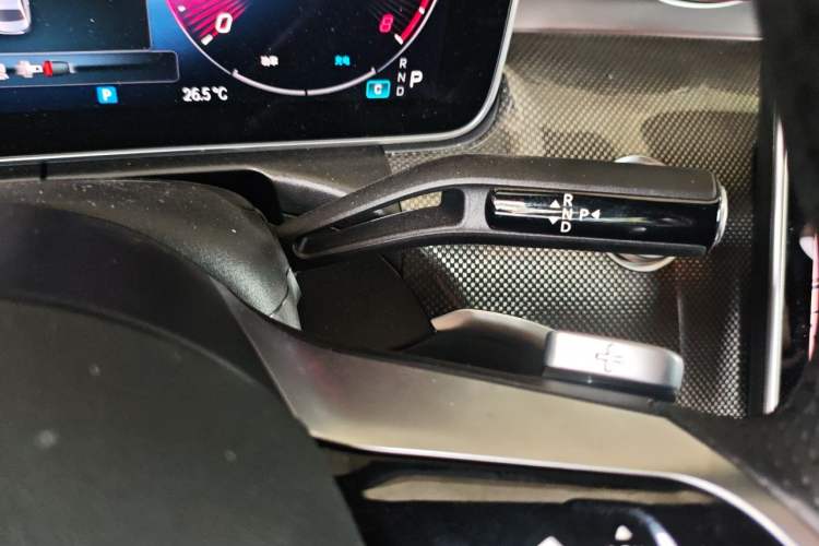Used Mercedes-Benz C-Class 2024 C 200 L Sport Edition Gear Lever