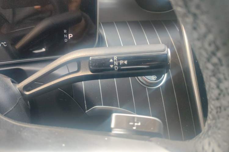 Used Mercedes-Benz C-Class 2024 Restyled C-Class 260 L Sport Edition Gear Lever