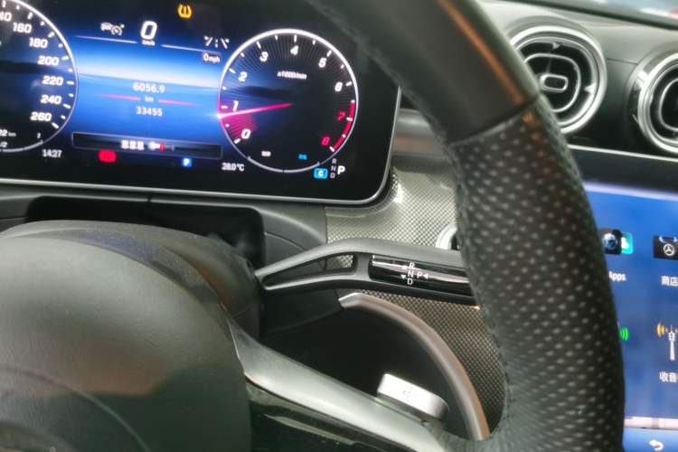 Used Mercedes-Benz C-Class 2024 Second Facelift C 260 L Starry Night Sport Edition Gear Lever