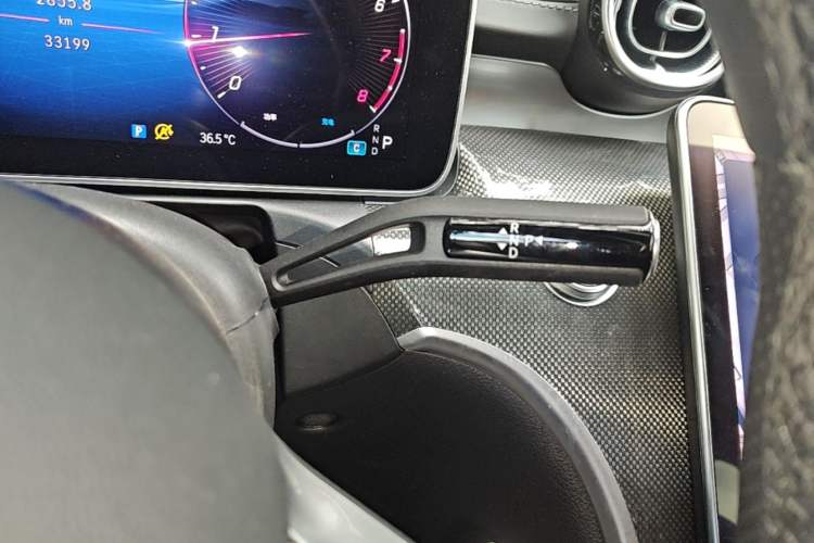 Used Mercedes-Benz C-Class 2024 Facelift C 260 L Night Edition Sport Version Gear Lever
