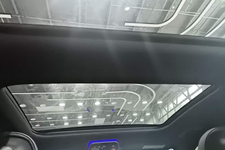 Used Mercedes-Benz C-Class 2024 C 260 L Sport Edition Headliner