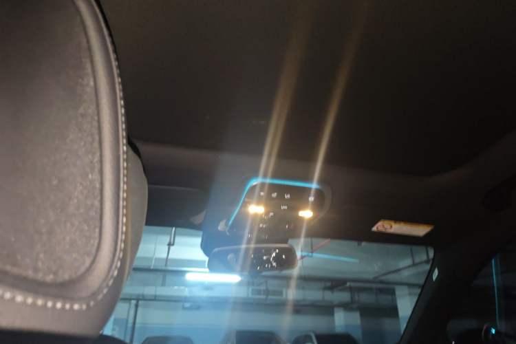 Used Mercedes-Benz C-Class 2024 C 260 L Sport Edition Headliner