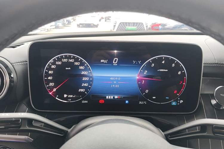Used Mercedes-Benz C-Class 2024 Restyled C 260 L Sport Edition Instrument Cluster