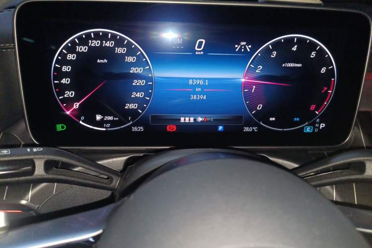 Used Mercedes-Benz C-Class 2024 Facelift C 260 L Night Edition Sport Version Instrument Cluster