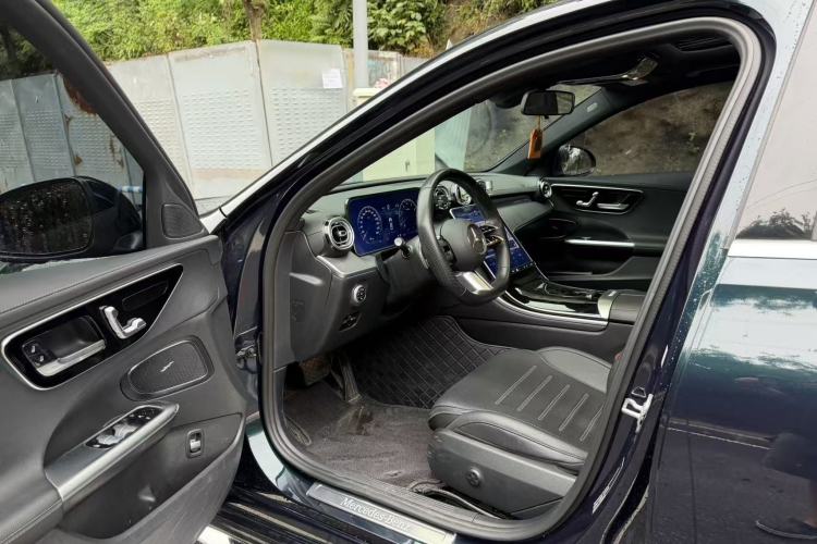 Used Mercedes-Benz C-Class 2024 C 260 L Sport Edition Interior 1