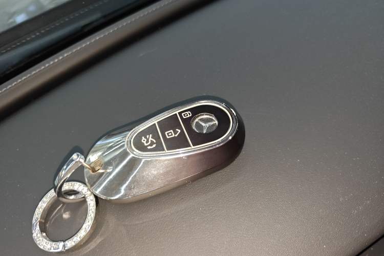 Used Mercedes-Benz C-Class 2024 C 200 L Sport Edition Interior 1