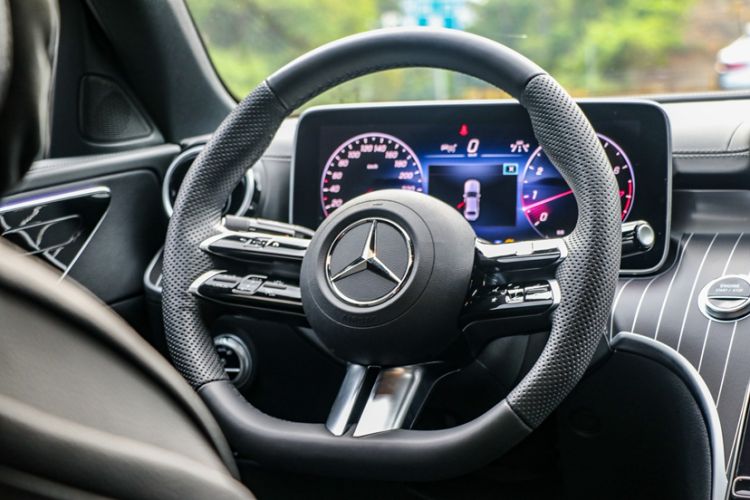 Used Mercedes-Benz C-Class 2024 C 200 L Sport Edition Interior 10
