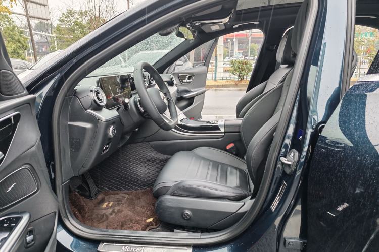 Used Mercedes-Benz C-Class 2024 C 260 L Sport Edition Interior 2