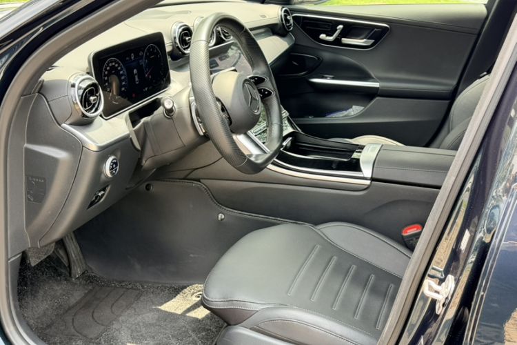 Used Mercedes-Benz C-Class 2024 C 200 L Sport Edition Interior 2