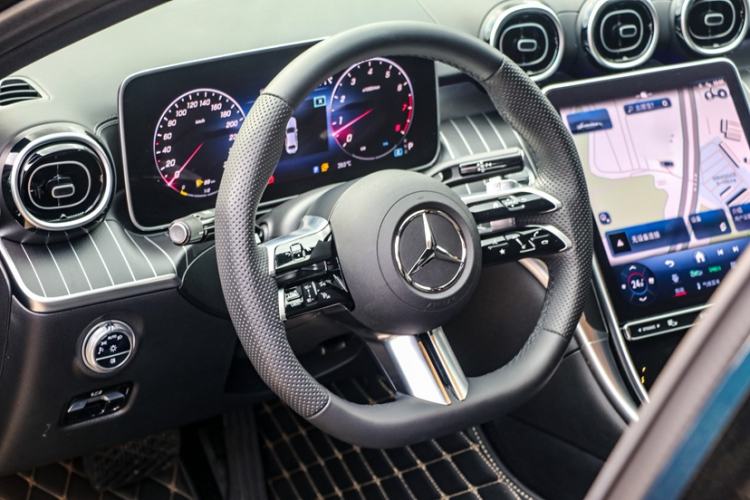 Used Mercedes-Benz C-Class 2024 C 200 L Sport Edition Interior 5