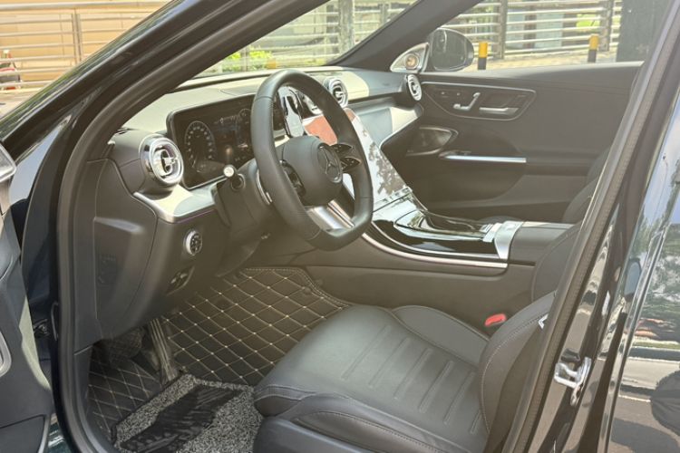 Used Mercedes-Benz C-Class 2024 Facelift C 260 L Night Edition Sport Version Interior 8