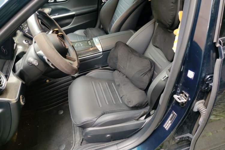 Used Mercedes-Benz C-Class 2024 Second Facelift C 260 L Starry Night Sport Edition Left Front Seat