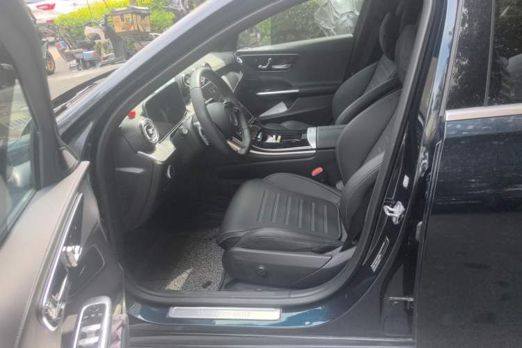 Used Mercedes-Benz C-Class 2024 Restyled C 260 L Sport Edition Left Front Seat