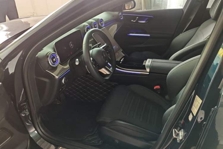 Used Mercedes-Benz C-Class 2024 Restyled C 260 L Sport Edition Left Front Seat