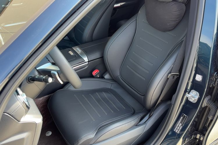 Used Mercedes-Benz C-Class 2024 Second Facelift C 260 L Starry Night Sport Edition Left Front Seat