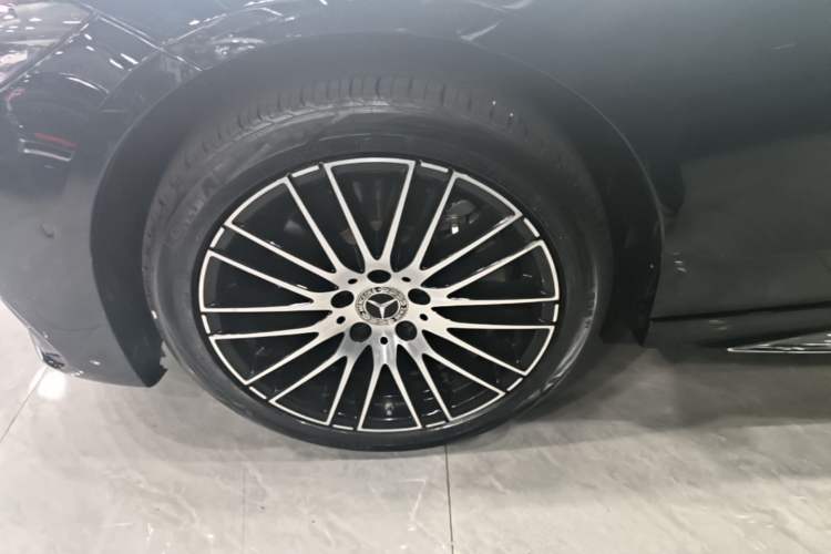 Used Mercedes-Benz C-Class 2024 C 260 L Sport Edition Left Front Wheel Hub