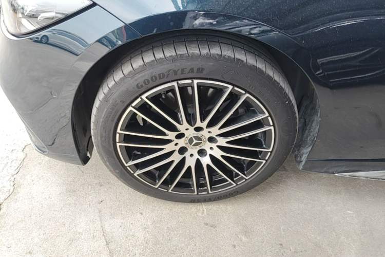 Used Mercedes-Benz C-Class 2024 Restyled C 260 L Sport Edition Left Front Wheel Hub