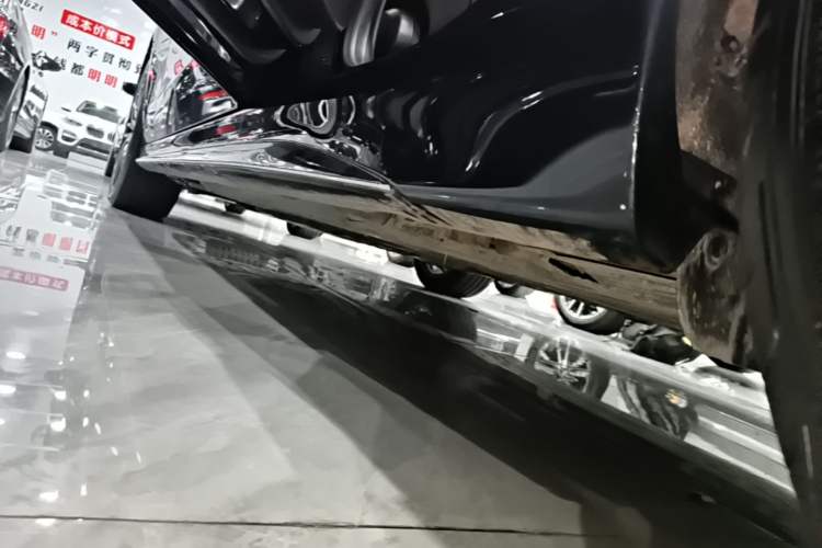 Used Mercedes-Benz C-Class 2024 C 260 L Sport Edition Left Side Sill