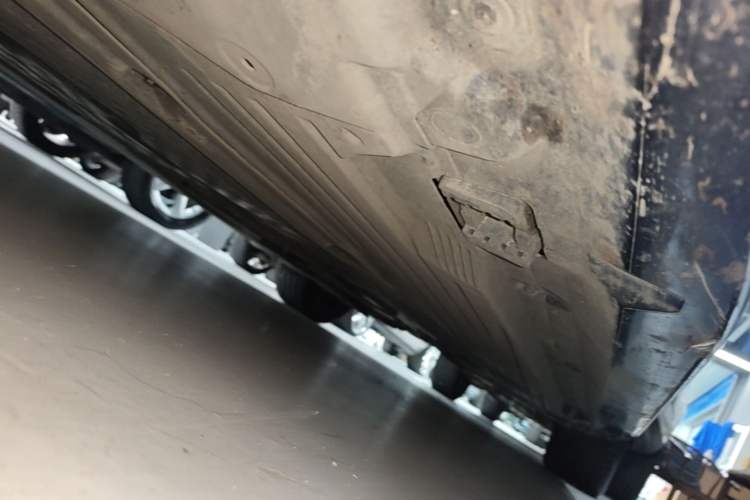 Used Mercedes-Benz C-Class 2024 Second Facelift C 260 L Sport Edition Left Side Sill