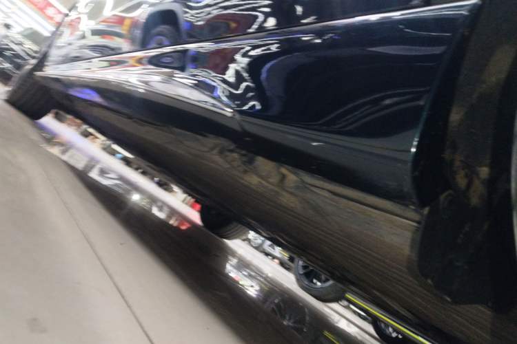 Used Mercedes-Benz C-Class 2024 C 260 L Sport Edition Left Side Sill