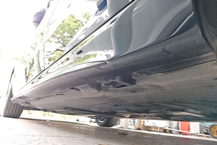 Used Mercedes-Benz C-Class 2024 Facelift C 260 L Night Edition Sport Version Left Side Sill