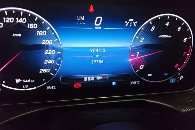 Used Mercedes-Benz C-Class 2024 Restyled C 260 L Sport Edition Odometer Close Up